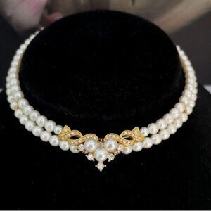 Off White Pearl Crystal Choker Necklace 🆕